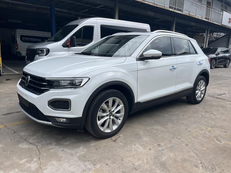 Volkswagen T-Roc, 2022 — купить в Санкт-Петербурге под ключ