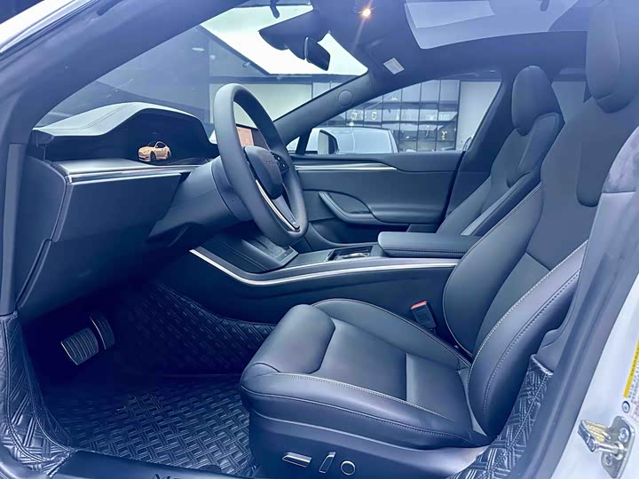 Tesla Model S, 2023 — фото 7 из 9