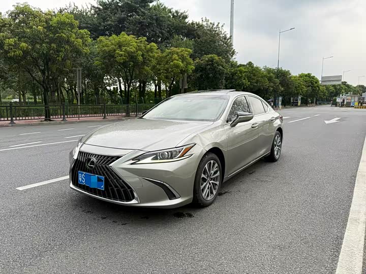 Lexus ES, 2022 — купить в Тамбове под ключ