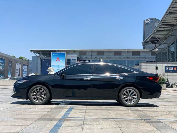 Toyota Avalon, 2021 — фото 4 из 9