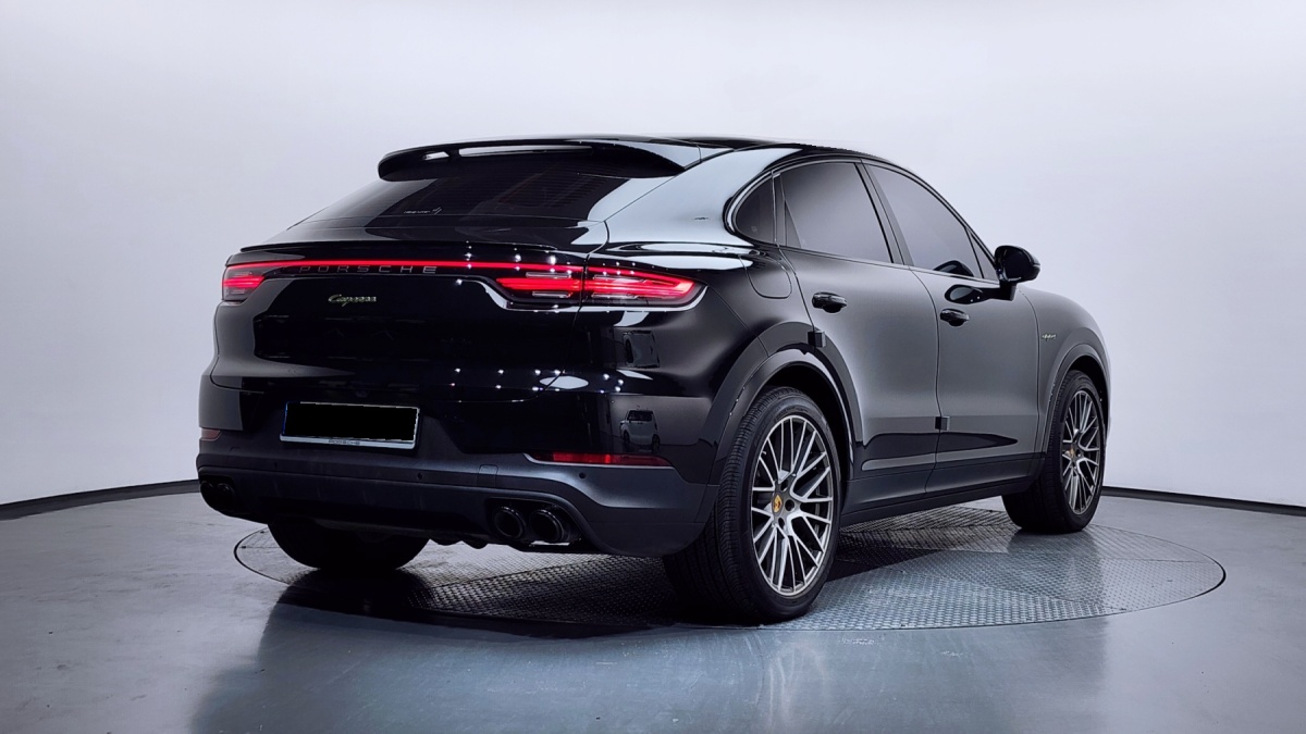 Porsche Cayenne, 2022 — фото 2 из 12