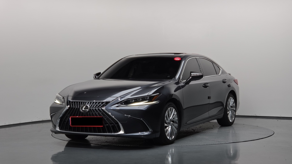 Lexus ES, 2024 — купить в Липецке под ключ