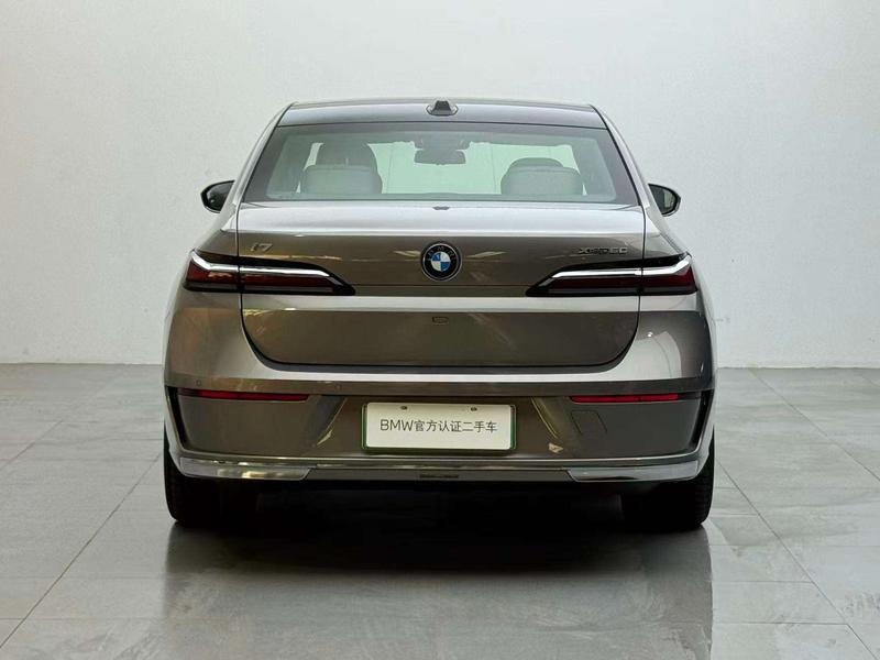 BMW i7, 2022 — фото 4 из 12