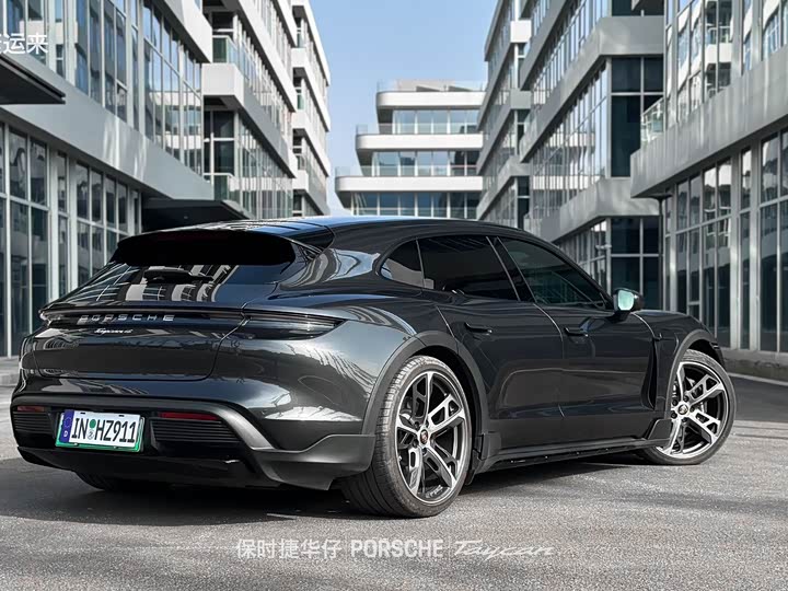 Porsche Taycan, 2023 — фото 5 из 9