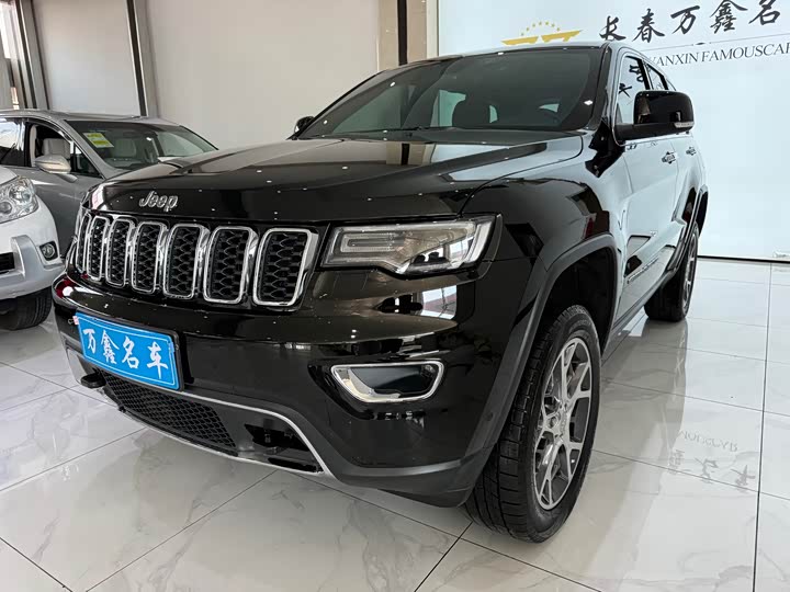 Jeep Grand Cherokee, 2022 — купить в Чебоксарах под ключ