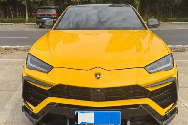 Lamborghini Urus, 2022 — фото 2 из 9