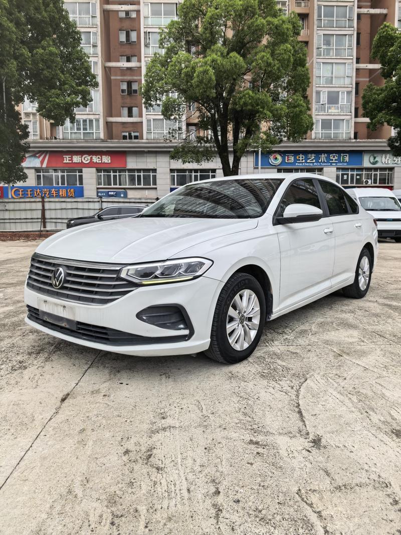Volkswagen Lavida, 2022 — купить в Белгороде под ключ