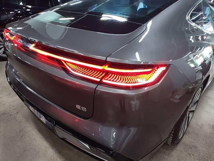 Geely Galaxy E8, 2024 — фото 8 из 9