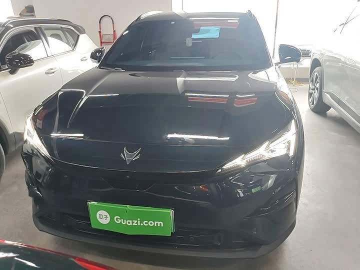 BAIC Arcfox Alpha T5, 2024 — фото 3 из 9