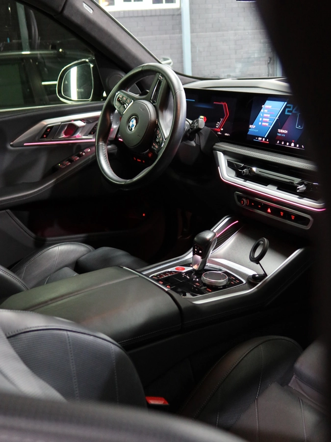 BMW XM, 2024 — фото 7 из 12