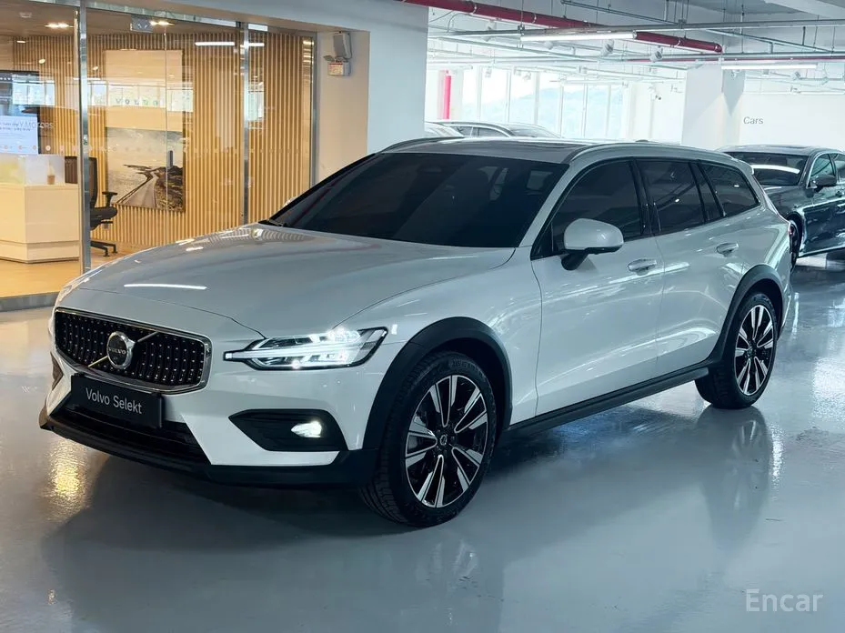 Volvo V60, 2025 — купить в Иванове под ключ