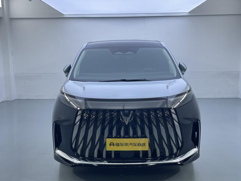 BAIC Arcfox Wendao V9, 2026 — фото 2 из 12