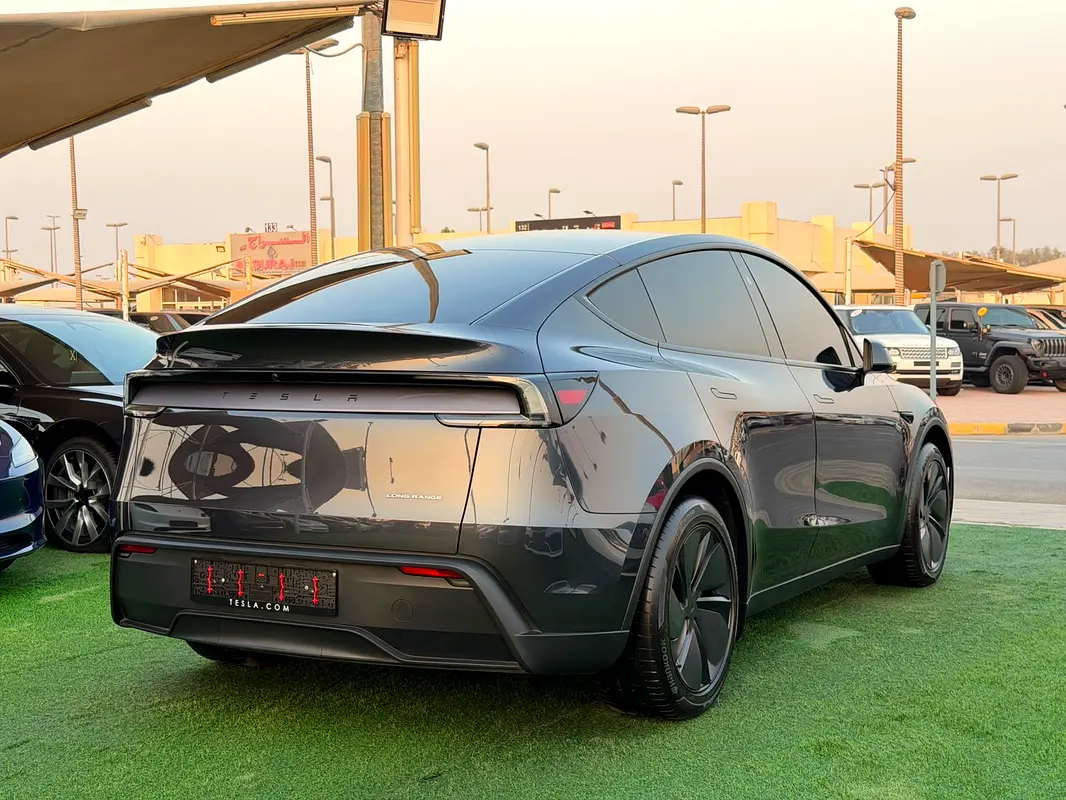 Tesla Model Y, 2026 — фото 3 из 10