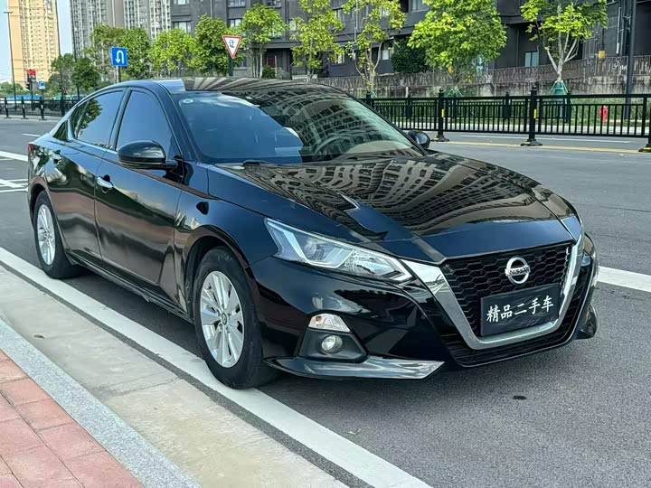 Nissan Teana, 2022 — фото 3 из 9