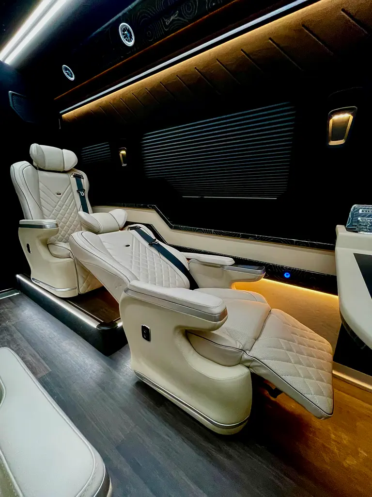 Mercedes-Benz Sprinter, 2024 — фото 7 из 10