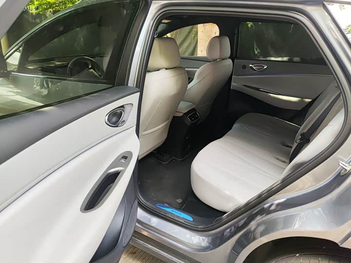 BYD Sea Lion 06 Hybrid/EV, 2025 — фото 6 из 9