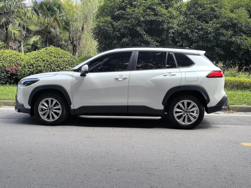 Toyota Corolla Cross, 2024 — фото 4 из 12