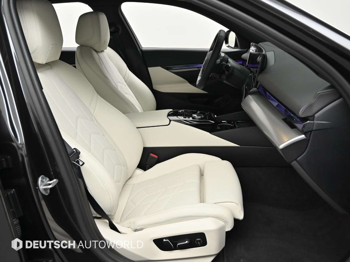 BMW 5 Series, 2025 — фото 9 из 12