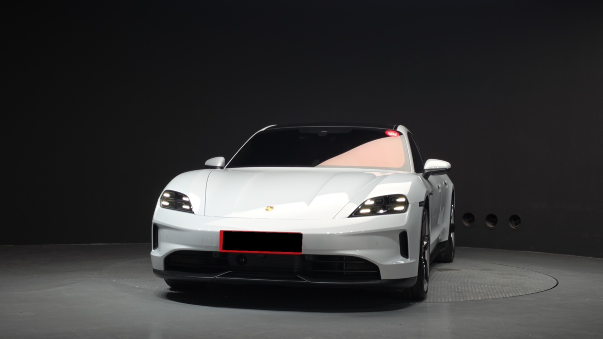 Porsche Taycan, 2025 — фото 3 из 12