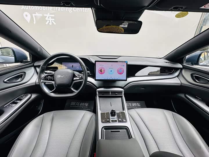 BYD Seal 07 DM-i Hybrid, 2025 — фото 6 из 9