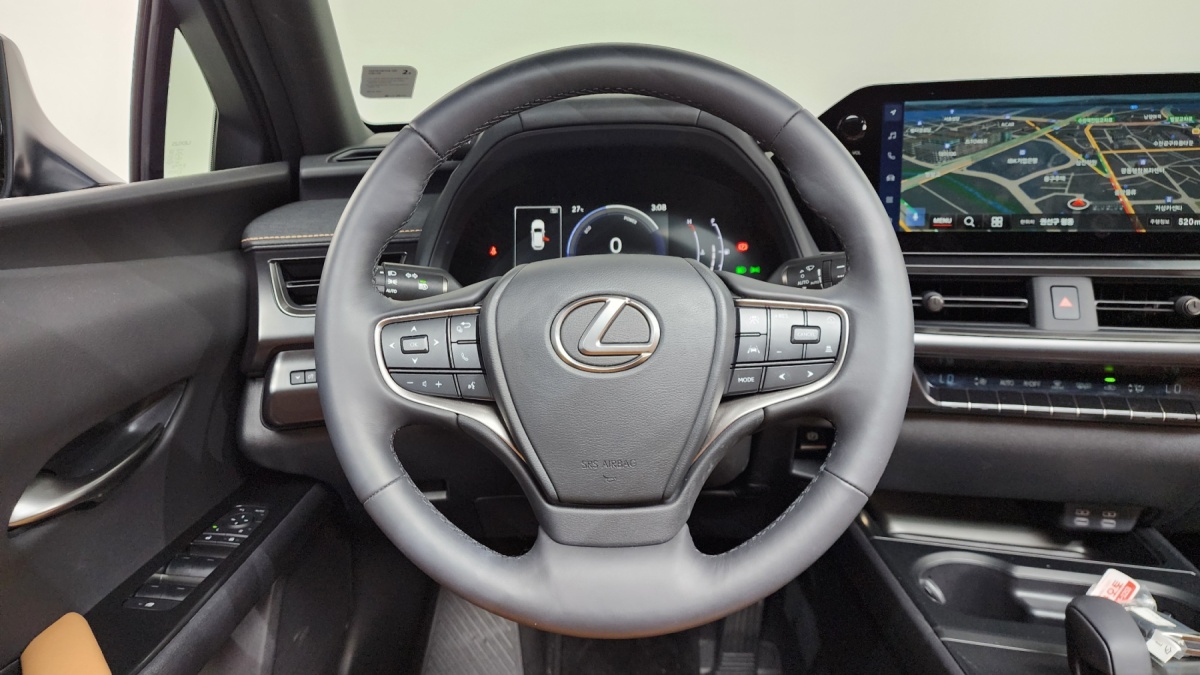 Lexus UX, 2025 — фото 11 из 12