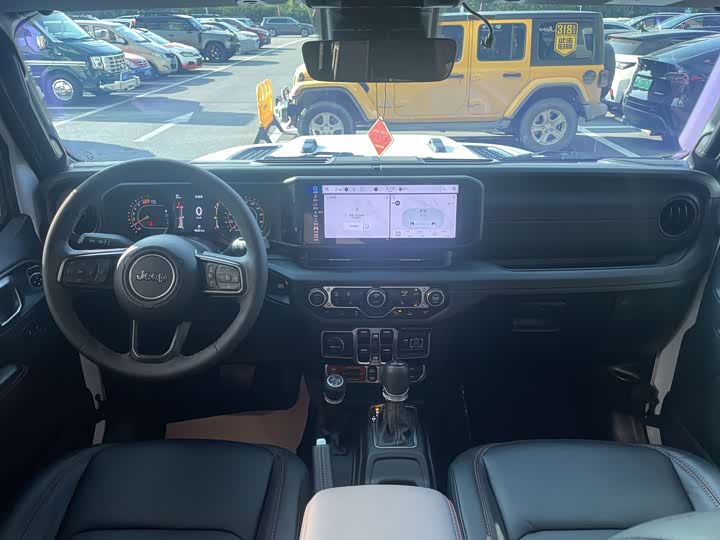Jeep Wrangler, 2026 — фото 7 из 9