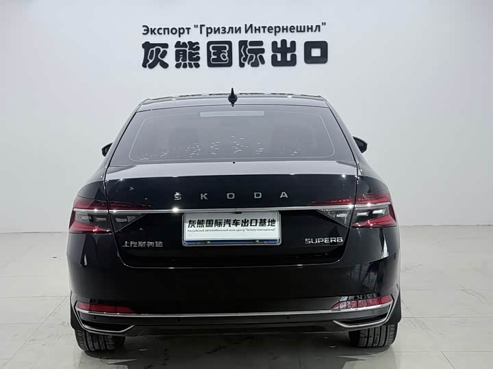 Skoda Superb, 2023 — фото 5 из 9