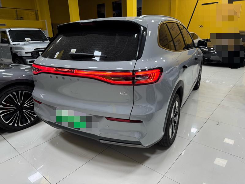 Geely Galaxy E5, 2024 — фото 6 из 8