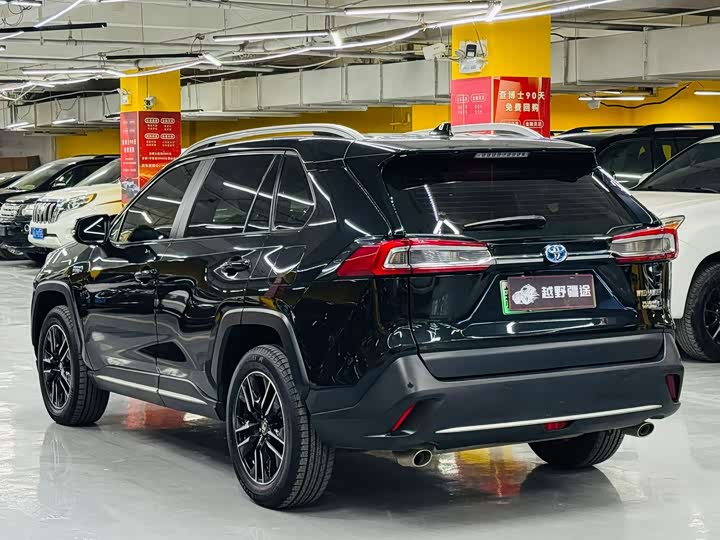 Toyota Wildlander Hybrid, 2021 — фото 6 из 9
