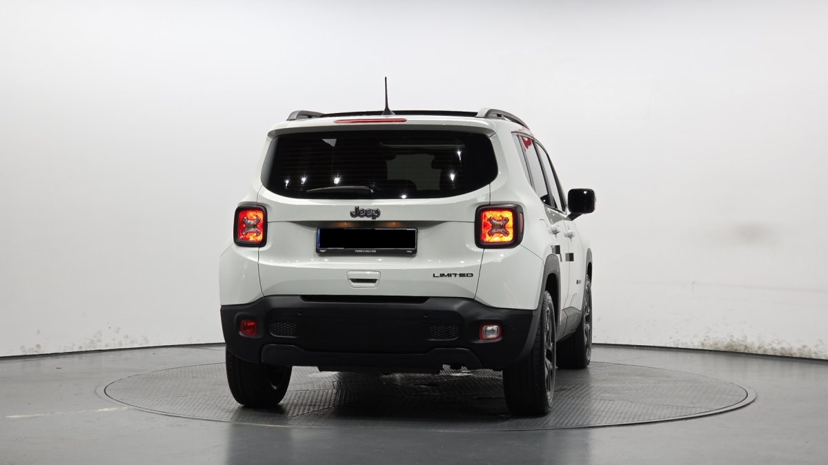 Jeep Renegade, 2022 — фото 4 из 12