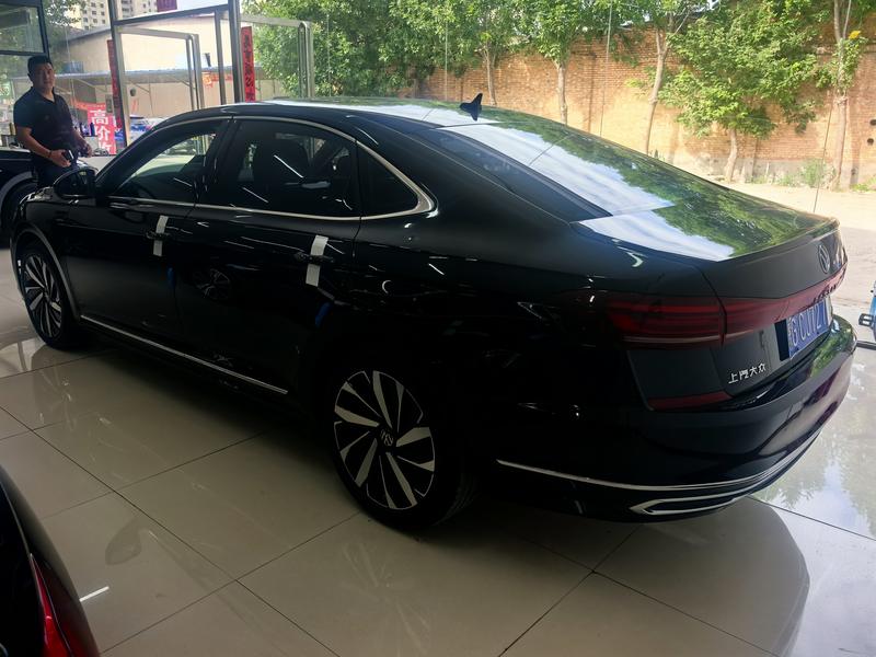 Volkswagen Passat, 2023 — фото 4 из 7