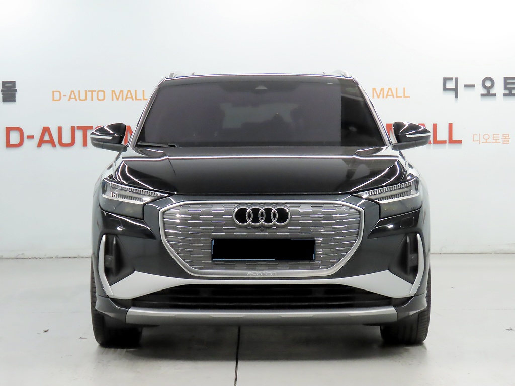 Audi Q4 e-tron, 2025 — фото 2 из 12