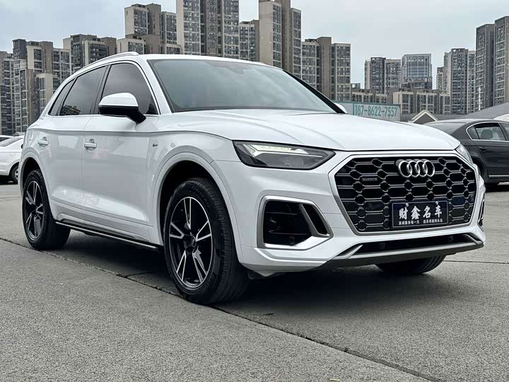 Audi Q5L, 2024 — фото 3 из 9