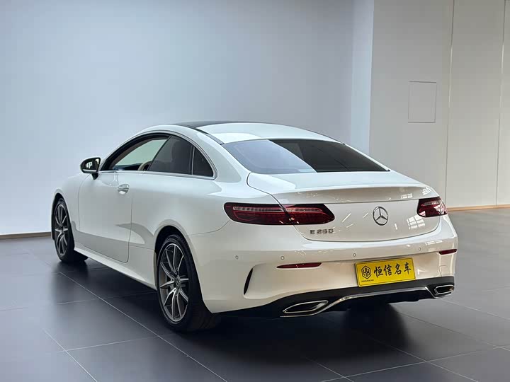 Mercedes-Benz E-Class, 2023 — фото 5 из 9