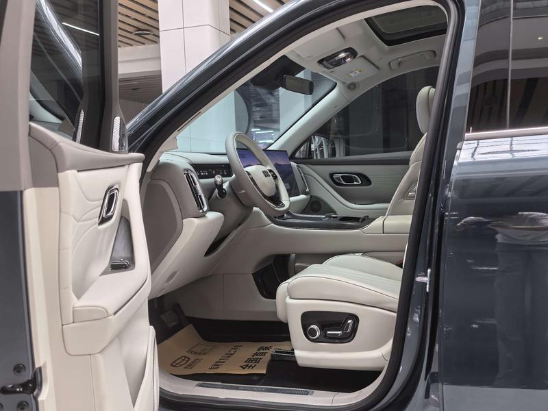 Geely Galaxy M9, 2025 — фото 12 из 12