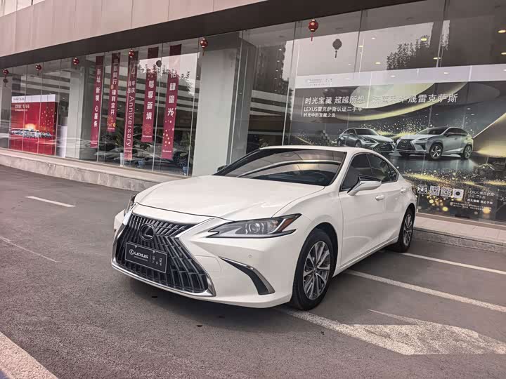 Lexus ES, 2022 — купить в Ярославле под ключ