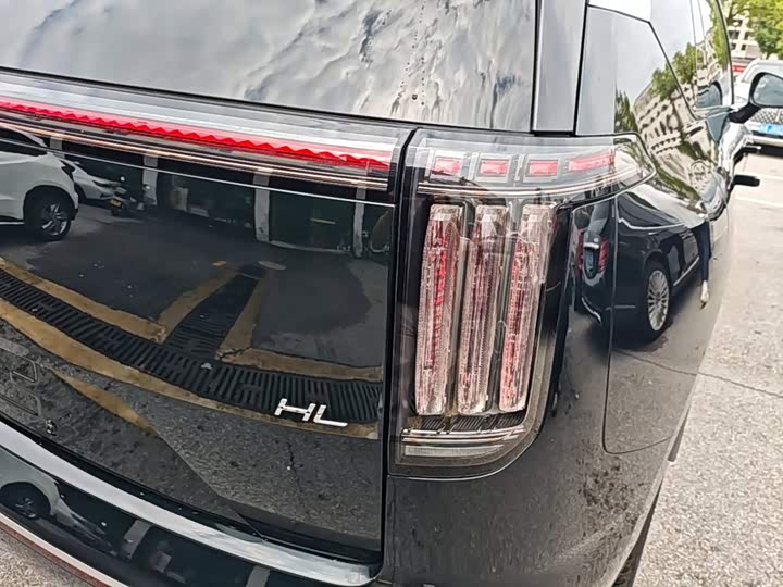 GAC Hyptec HL, 2025 — фото 8 из 9