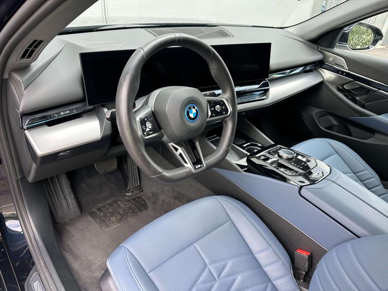 BMW i5, 2025 — фото 6 из 11