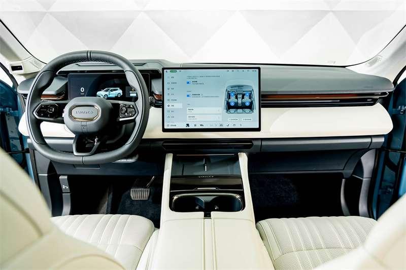 Lynk & Co 08 EM-P Hybrid, 2025 — фото 8 из 12