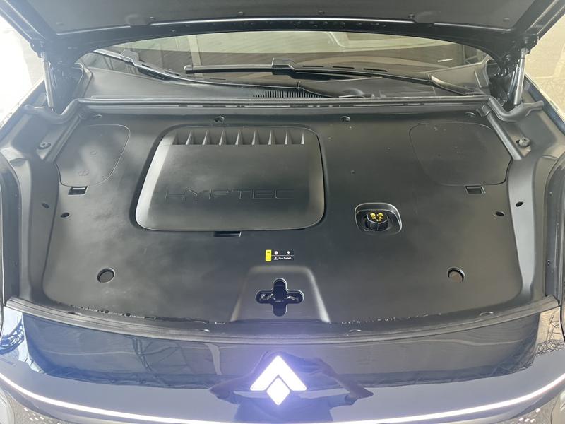 GAC Hyptec HL, 2025 — фото 11 из 12