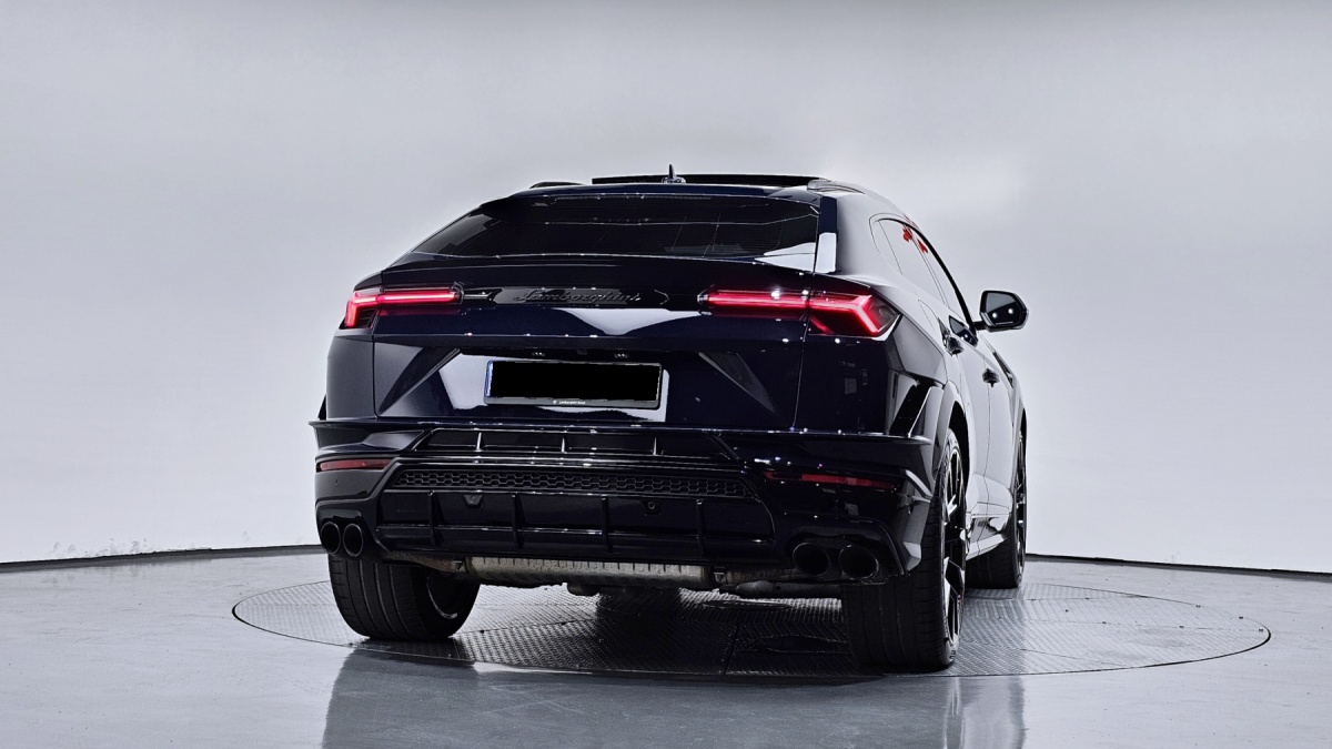 Lamborghini Urus, 2023 — фото 4 из 12