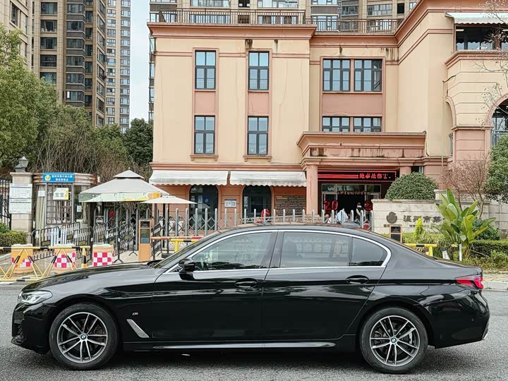 BMW 5 Series, 2023 — фото 4 из 9