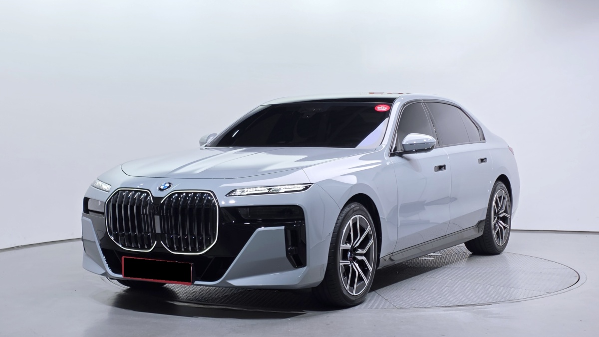 BMW 7 Series, 2025 — купить в Саратове под ключ