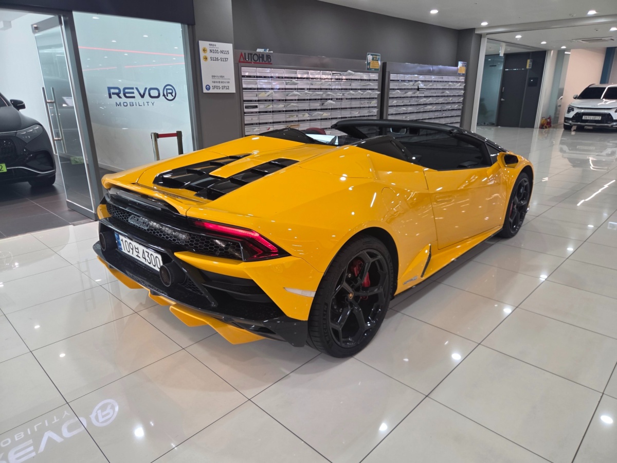 Lamborghini Huracan, 2021 — фото 2 из 12