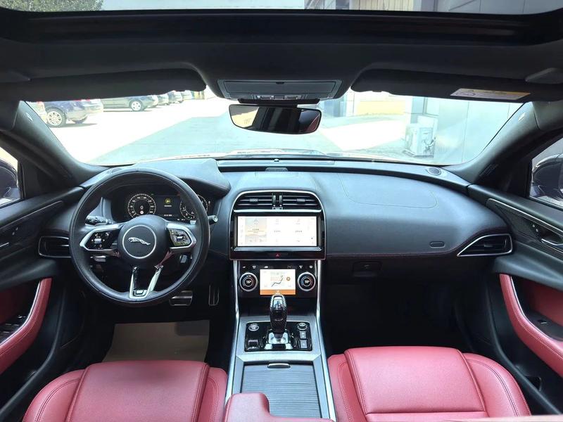 Jaguar XE L, 2023 — фото 7 из 10