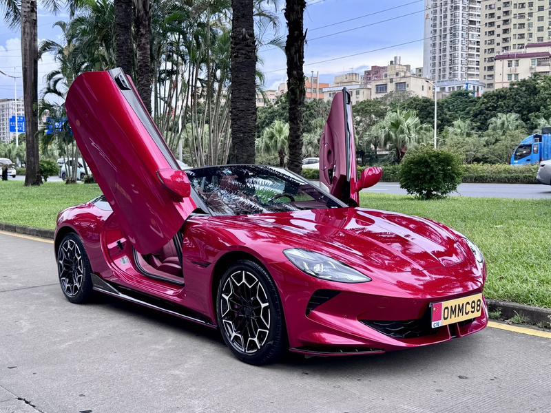 MG Motor Cyberster, 2023 — фото 3 из 12