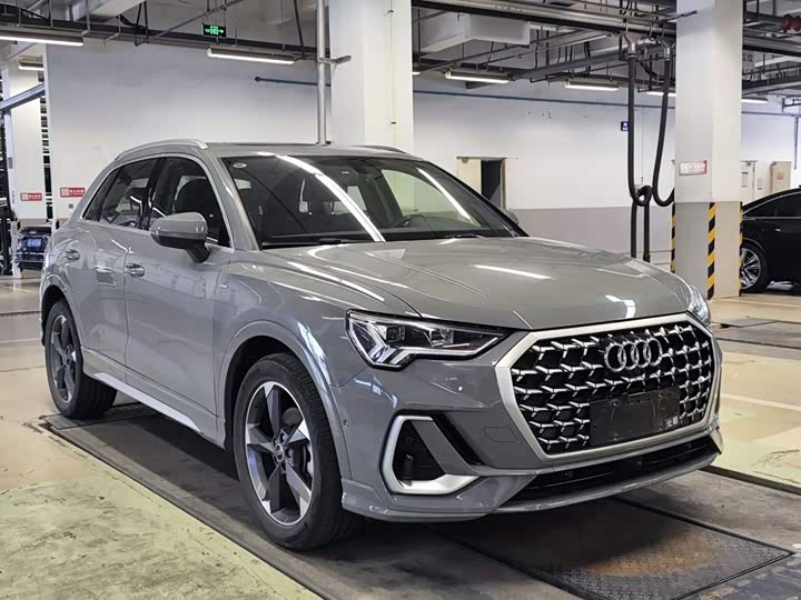 Audi Q3, 2024 — фото 4 из 9