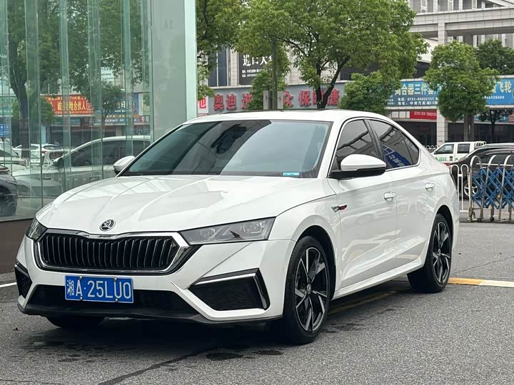 Skoda Octavia Pro, 2024 — купить в Орле под ключ