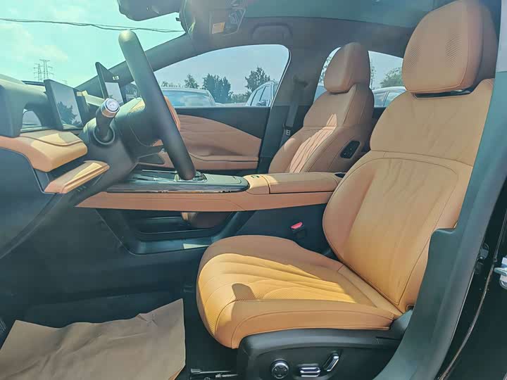 Geely Galaxy Starshine 8 EM-i, 2025 — фото 4 из 9