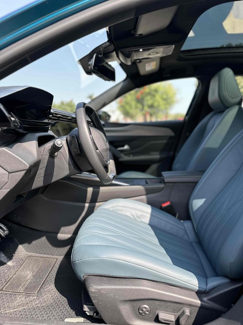 Peugeot 408X, 2023 — фото 9 из 11